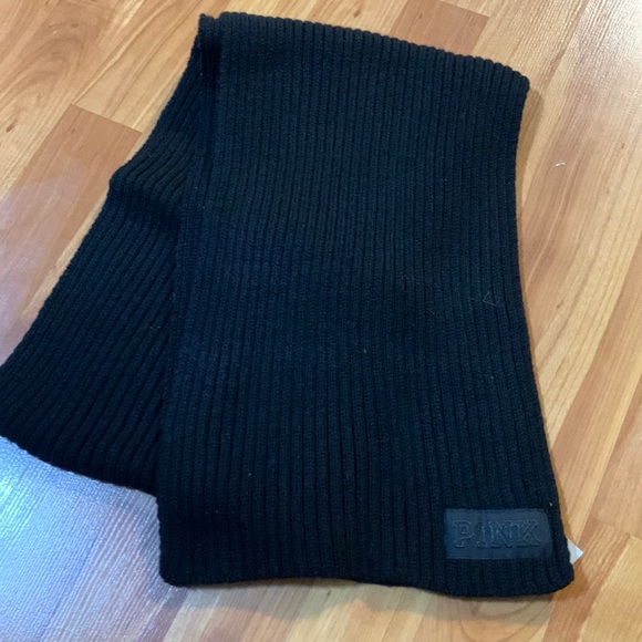 PINK Victoria's Secret Accessories - PINK Victoria’s Secret Scarf NWOT